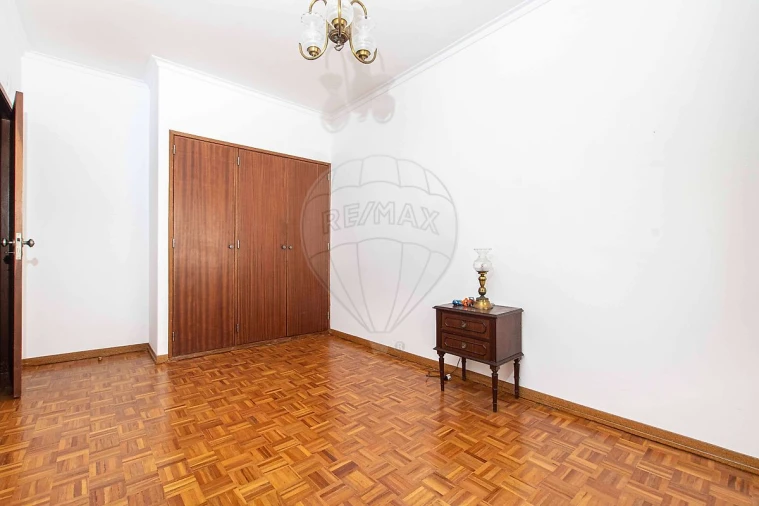 Apartamento T2 para Arrendamento em Moscavide e Portela Foto 2