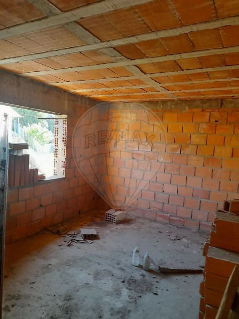 Moradia T4 para Venda em Carregosa