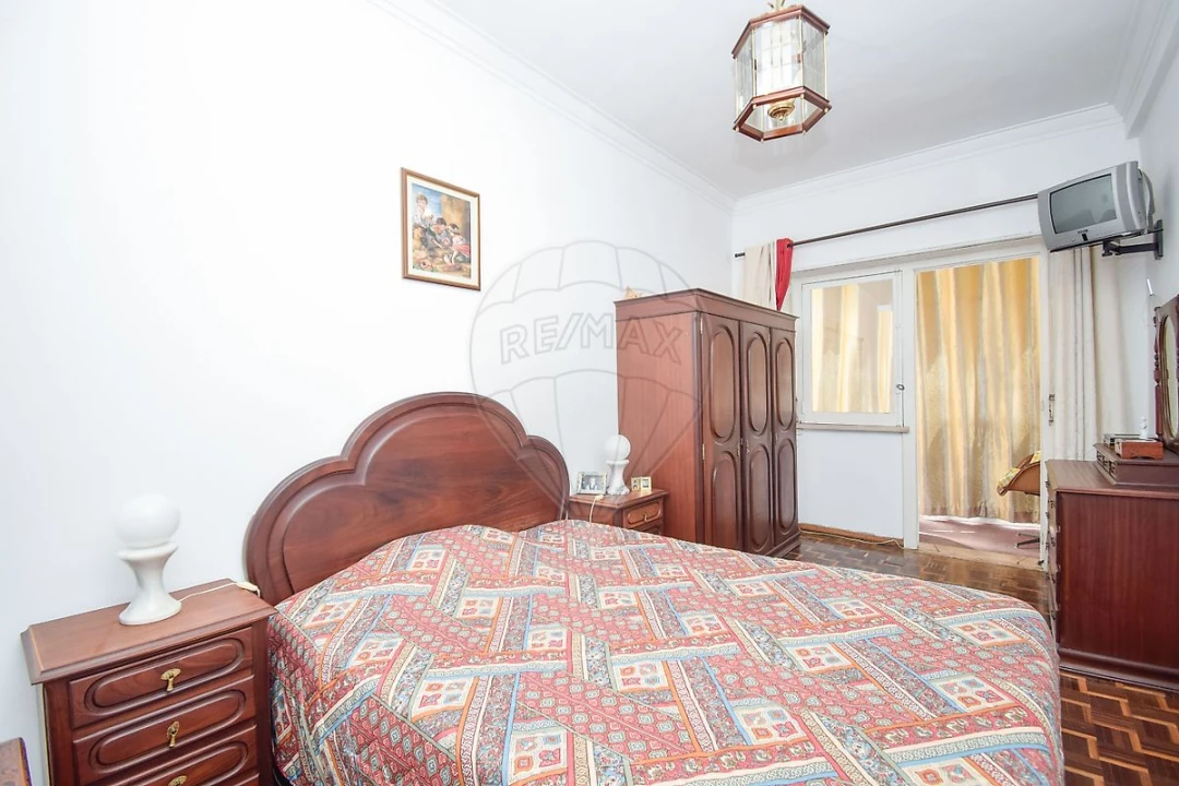 Apartamento T2 para Venda em Massamá e Monte Abraão Foto 7