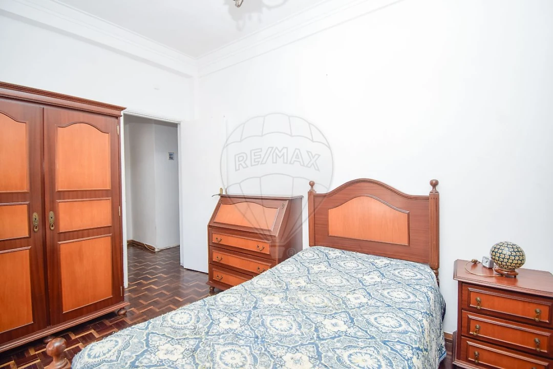 Apartamento T2 para Venda em Massamá e Monte Abraão Foto 6