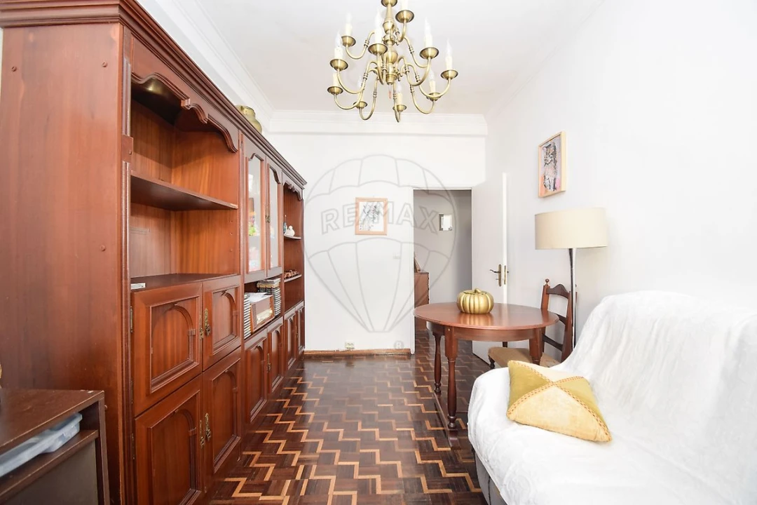Apartamento T2 para Venda em Massamá e Monte Abraão Foto 27