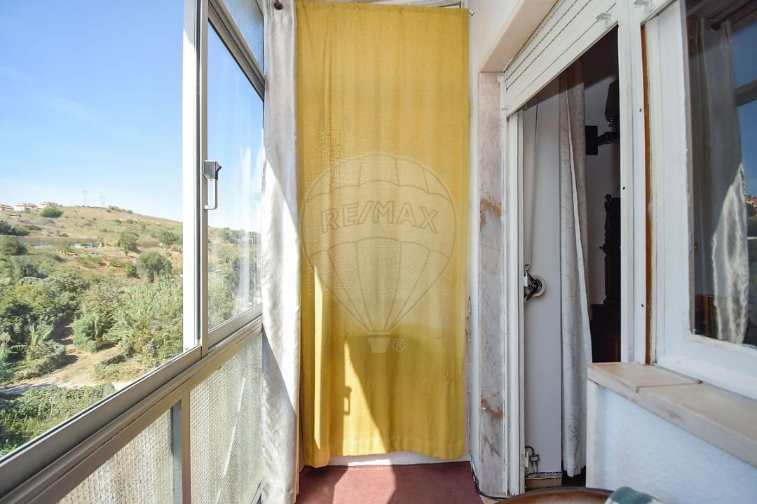 Apartamento T2 para Venda em Massamá e Monte Abraão Foto 24