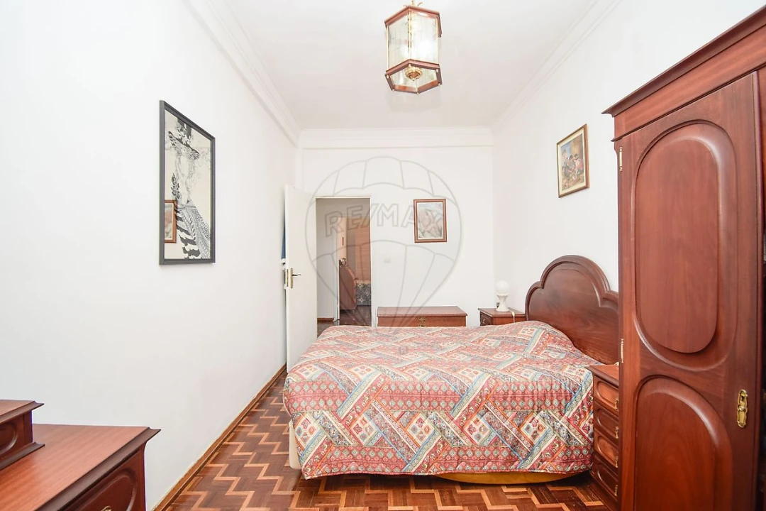 Apartamento T2 para Venda em Massamá e Monte Abraão Foto 8