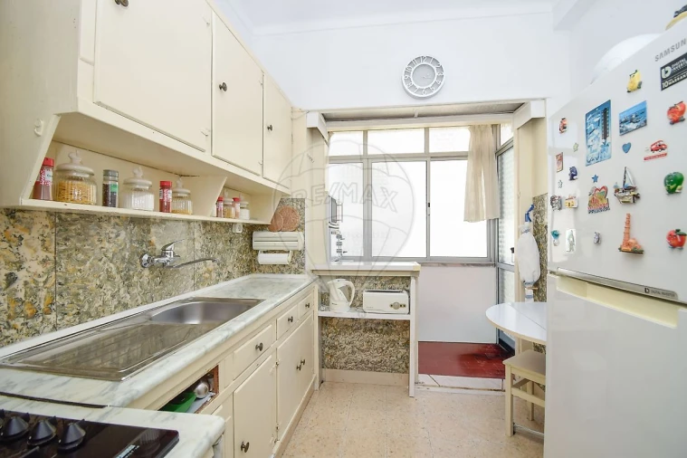Apartamento T2 para Venda em Massamá e Monte Abraão Foto 19