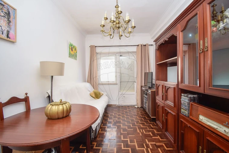 Apartamento T2 para Venda em Massamá e Monte Abraão Foto 26