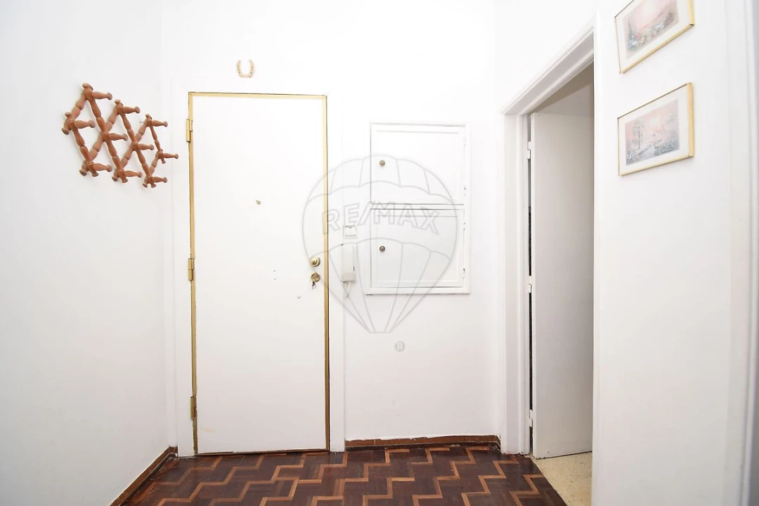 Apartamento T2 para Venda em Massamá e Monte Abraão Foto 14