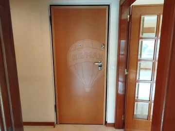 Apartamento T2 para Arrendamento em Casal de Cambra
