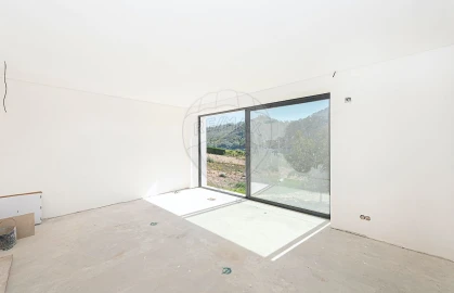 Moradia T4 para Venda em Aguas Belas