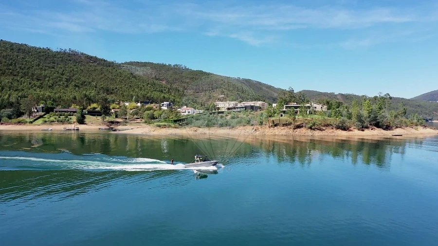 Moradia T4 para Venda em Aguas Belas