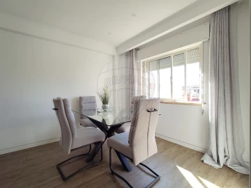 Apartamento T2 para Venda em Cacém e São Marcos