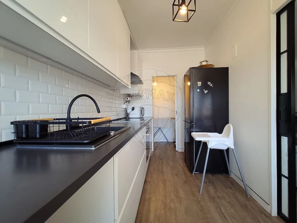 Apartamento T2 para Venda em Cacém e São Marcos Foto 12