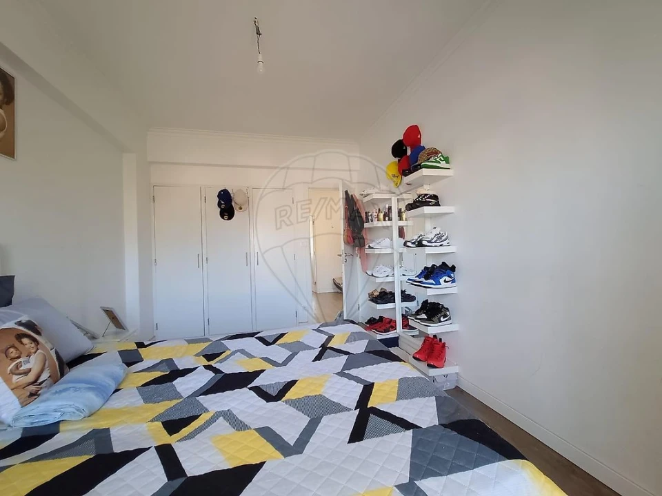 Apartamento T2 para Venda em Cacém e São Marcos Foto 28