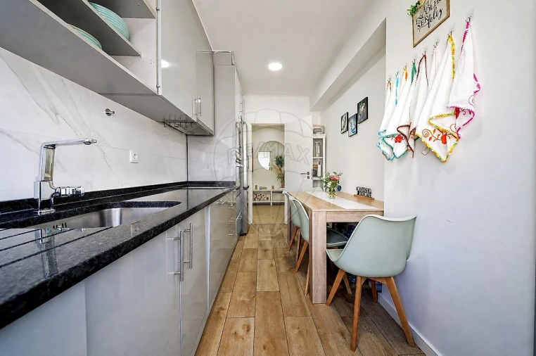 Apartamento T3 para Venda em Odivelas Foto 8