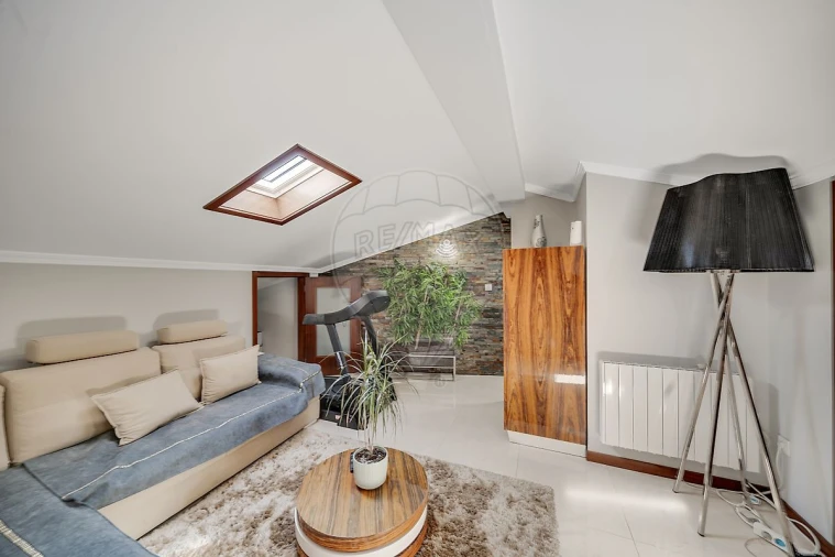 Apartamento T2 para Venda em Oiã Foto 11