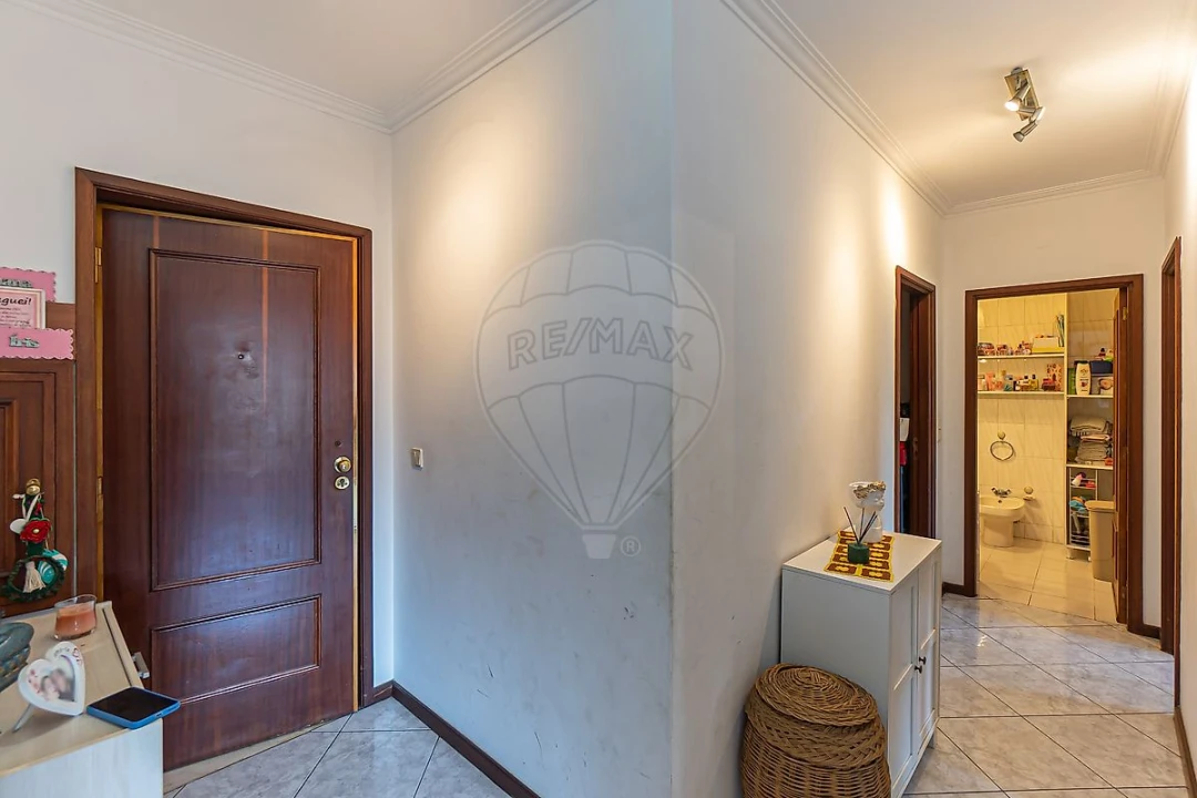 Apartamento T1 para Venda em Santa Marinha e São Pedro da Afurada Foto 9