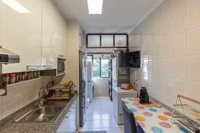 Apartamento T1 para Venda em Santa Marinha e São Pedro da Afurada