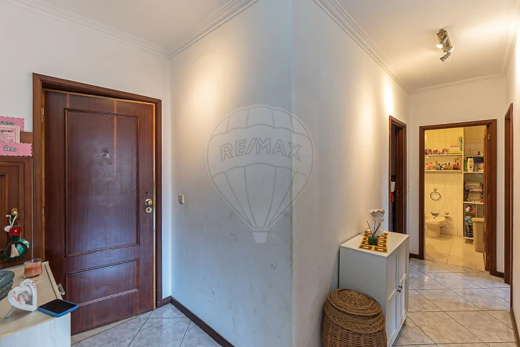 Apartamento T1 para Venda em Santa Marinha e São Pedro da Afurada Foto 9