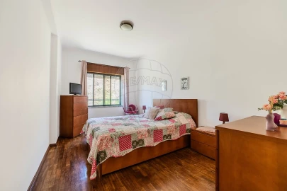 Apartamento T3 para Venda em Castanheira do Ribatejo e Cachoeiras
