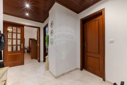Apartamento T3 para Venda em Castanheira do Ribatejo e Cachoeiras