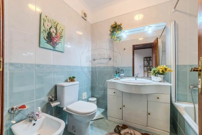 Apartamento T3 para Venda em Castanheira do Ribatejo e Cachoeiras