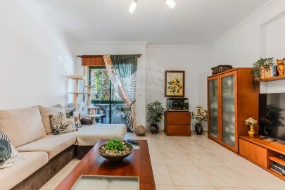 Apartamento T3 para Venda em Castanheira do Ribatejo e Cachoeiras
