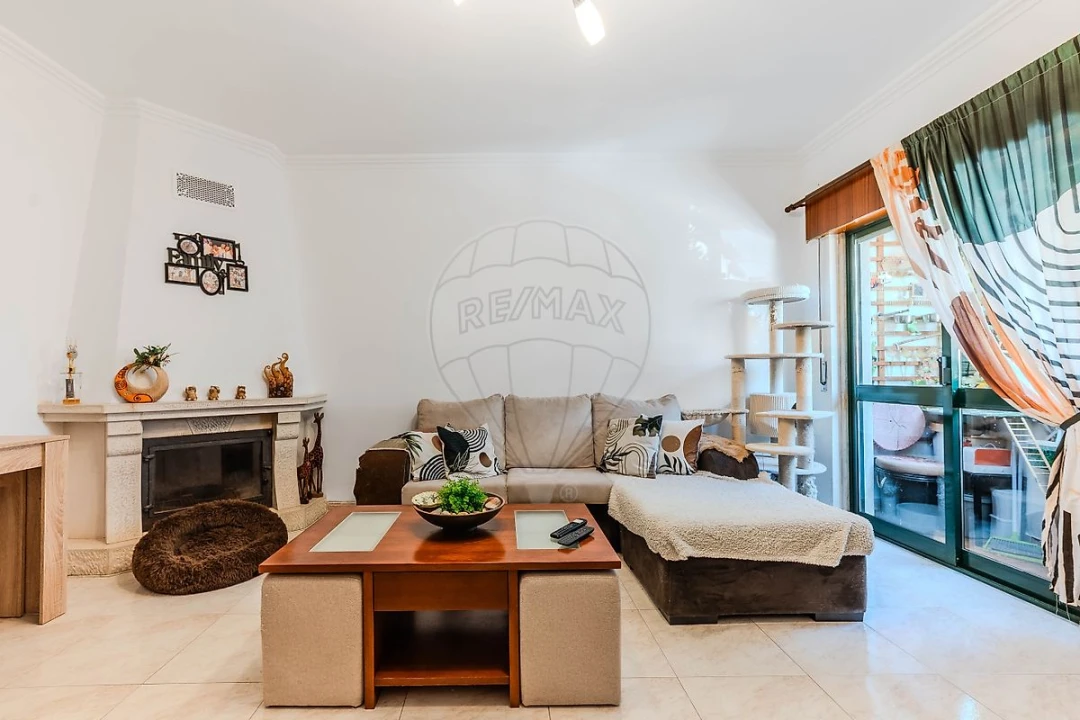 Apartamento T3 para Venda em Castanheira do Ribatejo e Cachoeiras Foto 24