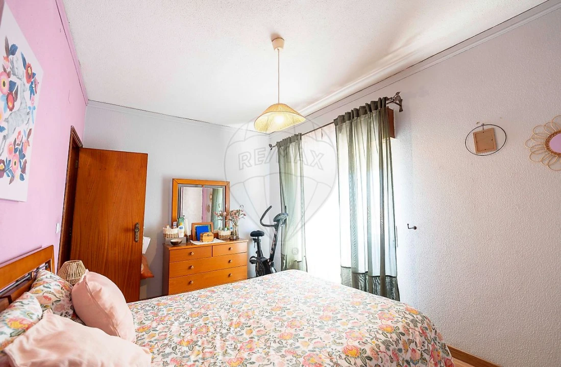 Apartamento T3 para Venda em Póvoa de Santa Iria e Forte da Casa Foto 17
