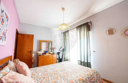Apartamento T3 para Venda em Póvoa de Santa Iria e Forte da Casa