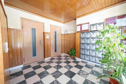 Apartamento T3 para Venda em Póvoa de Santa Iria e Forte da Casa