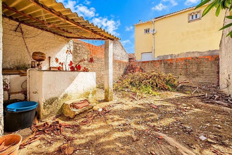 Moradia T2 para Venda em Aveiras de Baixo Foto 11