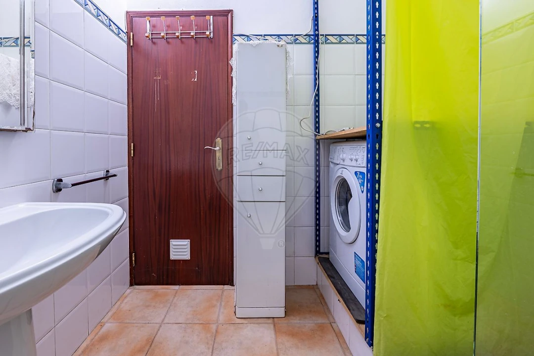 Apartamento T1 para Venda em Aljezur Foto 10