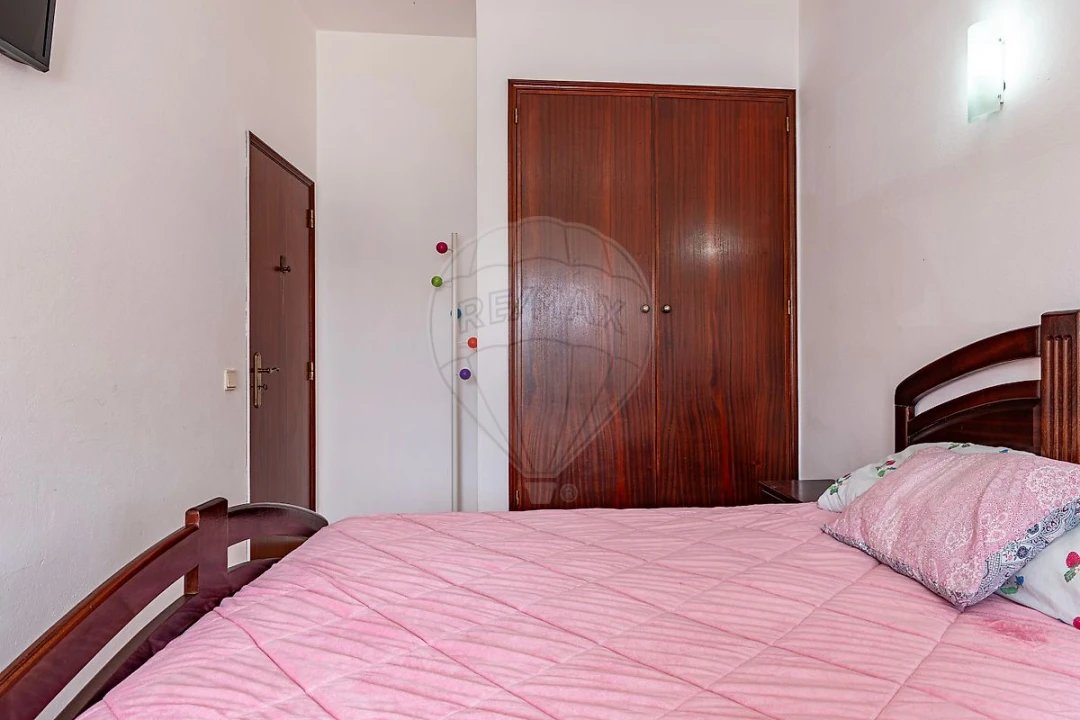 Apartamento T1 para Venda em Aljezur Foto 23