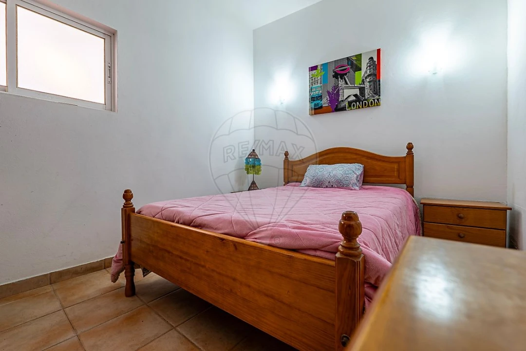 Apartamento T3 para Venda em Aljezur Foto 3