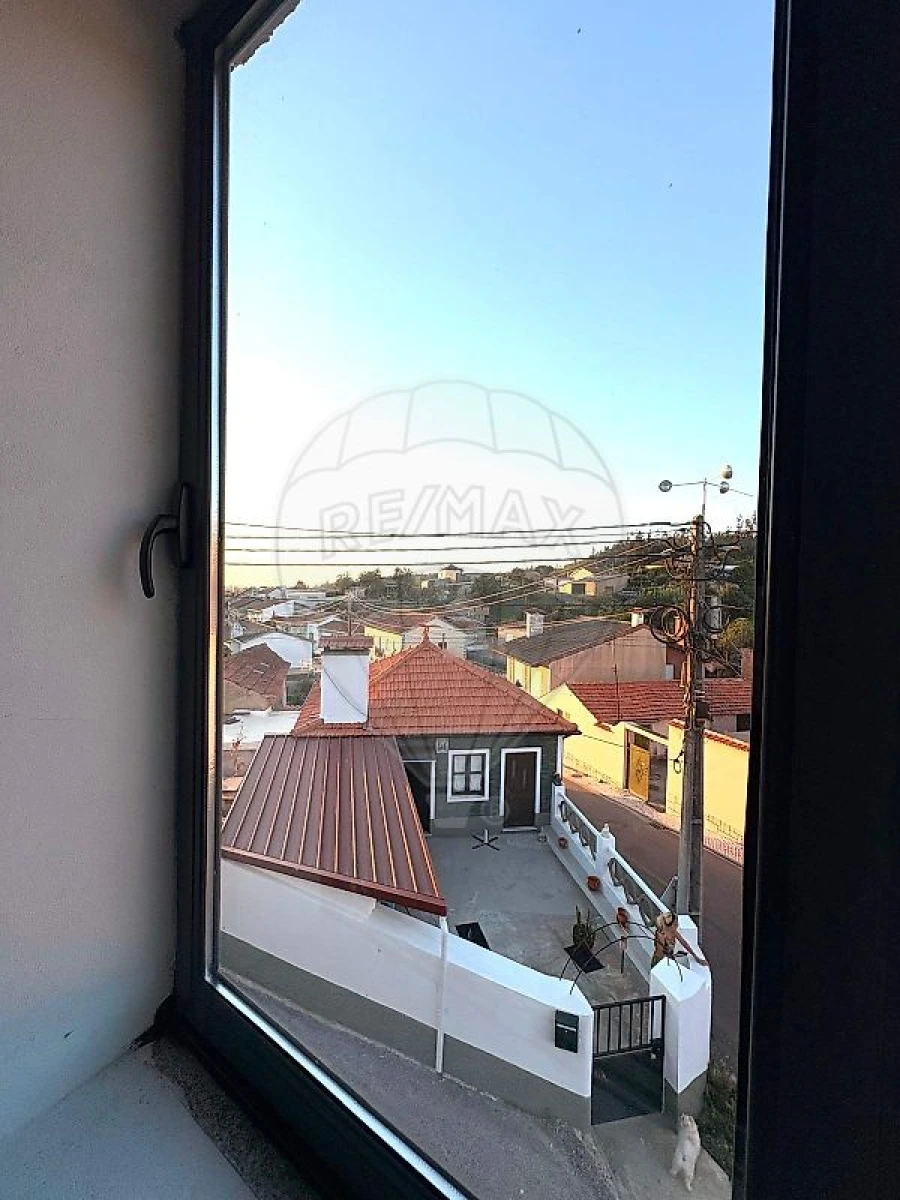 Moradia T2 para Venda em São João de Loure e Frossos Foto 11