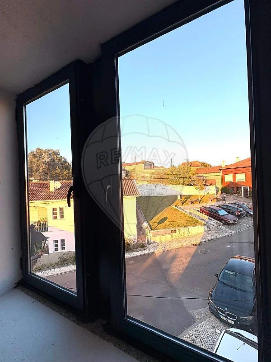 Moradia T2 para Venda em São João de Loure e Frossos Foto 6