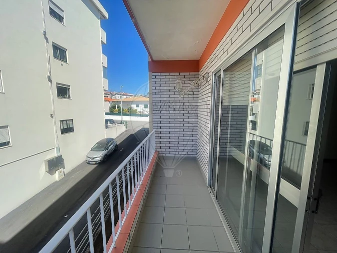 Apartamento T3 para Arrendamento em Santa Maria da Feira, Travanca, Sanfins e Espargo Foto 6