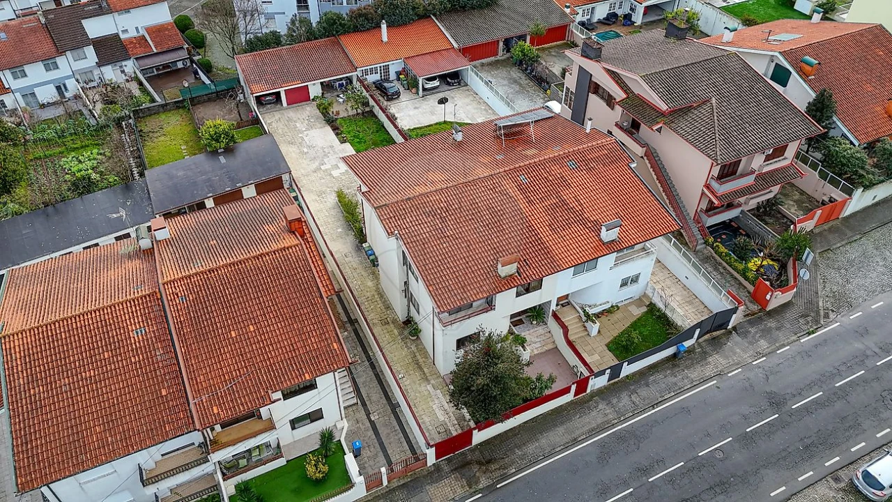 Moradia T4 para Venda em Cidade da Maia Foto 17