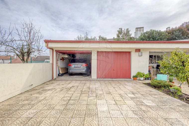Moradia T4 para Venda em Cidade da Maia Foto 20