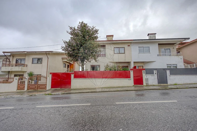 Moradia T4 para Venda em Cidade da Maia Foto 37
