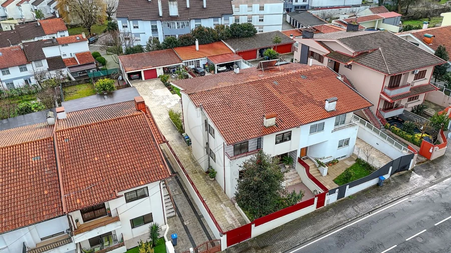 Moradia T4 para Venda em Cidade da Maia Foto 48