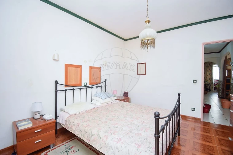 Apartamento T2 para Venda em Rio de Mouro Foto 4