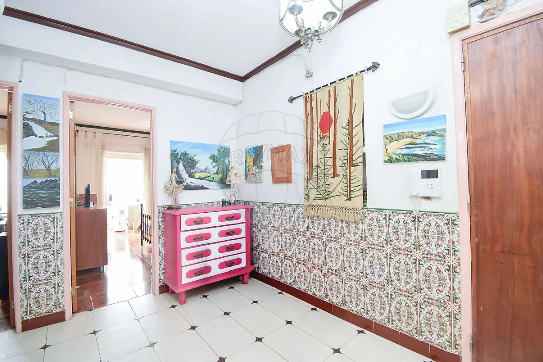 Apartamento T2 para Venda em Rio de Mouro Foto 16