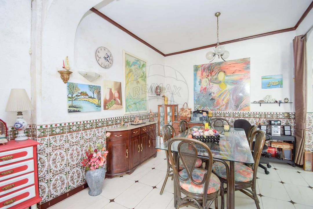 Apartamento T2 para Venda em Rio de Mouro Foto 12