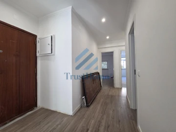 Apartamento T2 para Venda em Cacém e São Marcos