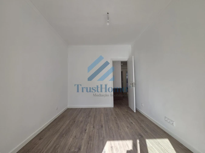 Apartamento T2 para Venda em Cacém e São Marcos Foto 11