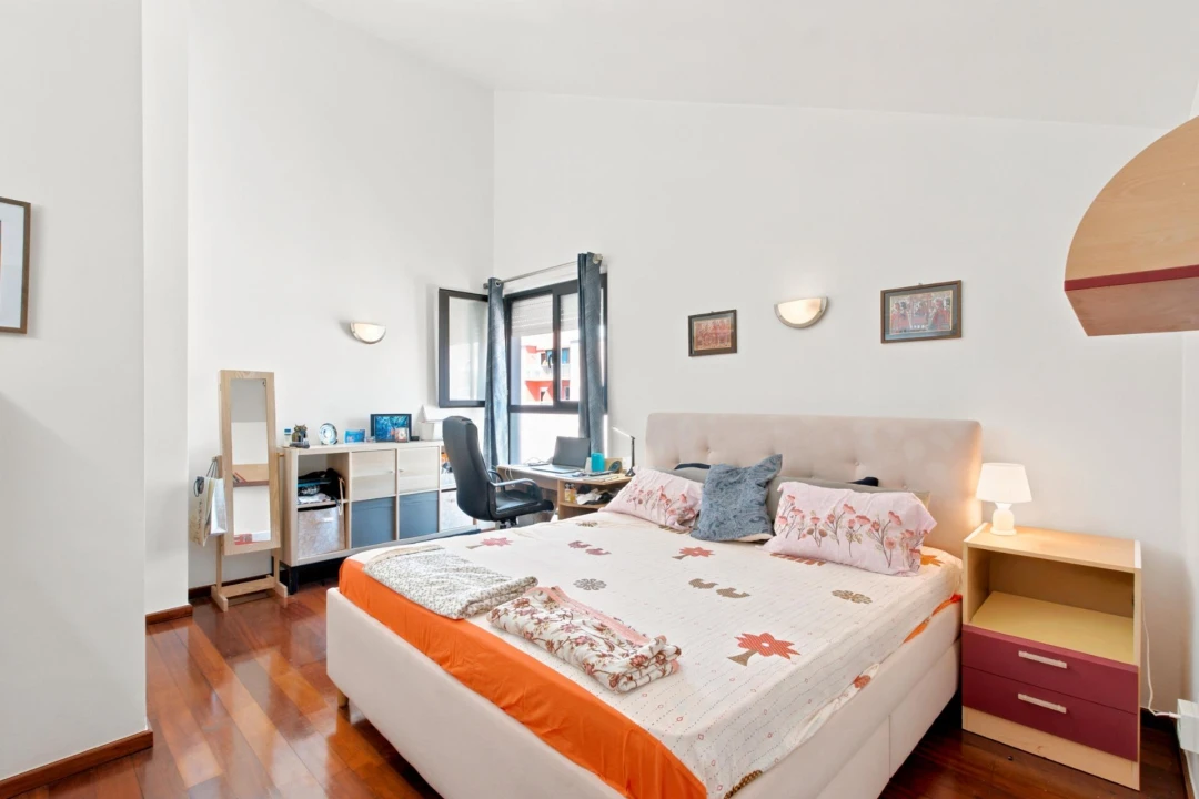 Apartamento T4 para Venda em Algueirão-Mem Martins Foto 11