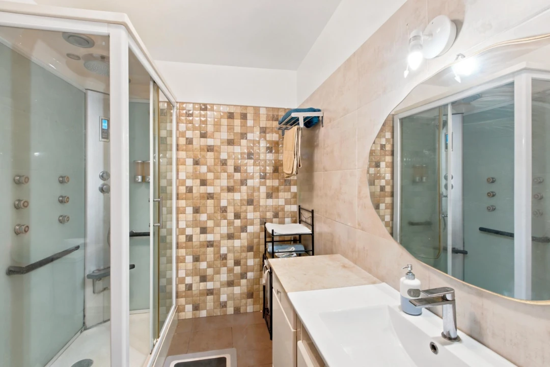 Apartamento T4 para Venda em Algueirão-Mem Martins Foto 15