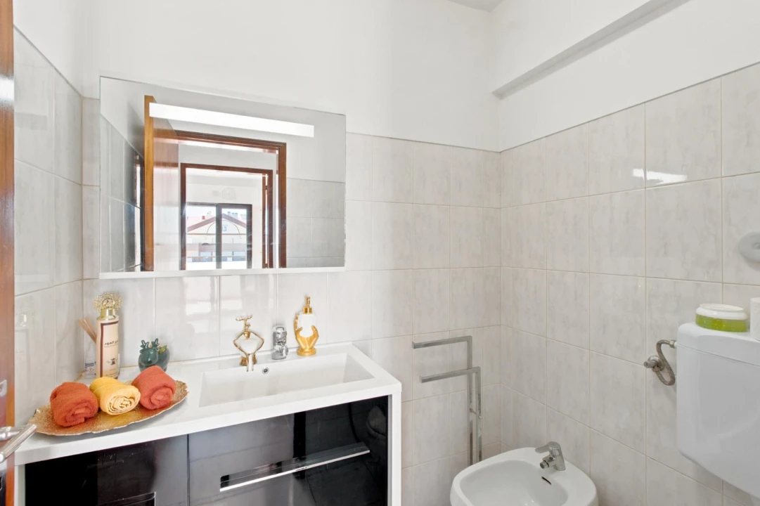 Apartamento T4 para Venda em Algueirão-Mem Martins Foto 16