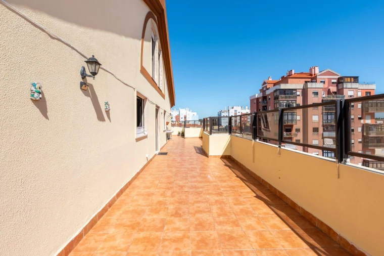 Apartamento T4 para Venda em Algueirão-Mem Martins Foto 20