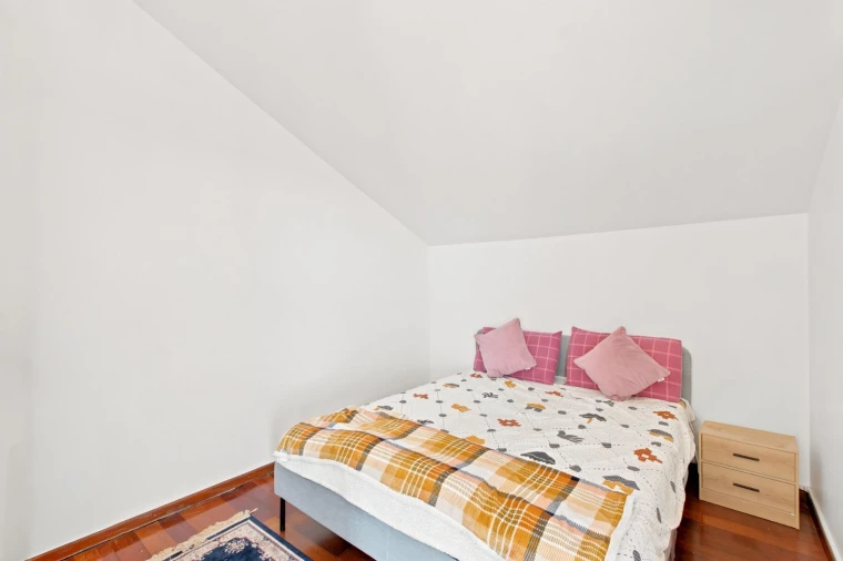 Apartamento T4 para Venda em Algueirão-Mem Martins Foto 9